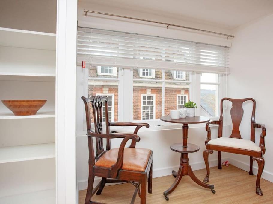 1 Perfectly Located Stylish, Comfortable Apartment سيدموث المظهر الخارجي الصورة