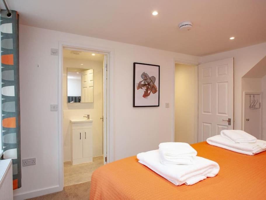 1 Perfectly Located Stylish, Comfortable Apartment سيدموث المظهر الخارجي الصورة